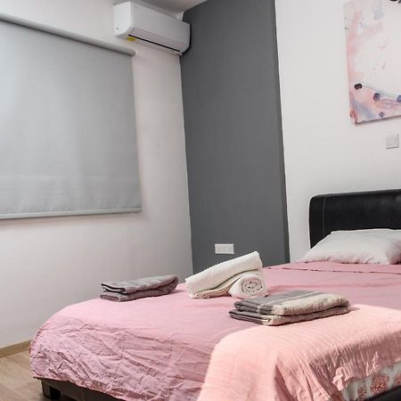 Valdivian Flat 18 Apartment Larnaca Ngoại thất bức ảnh