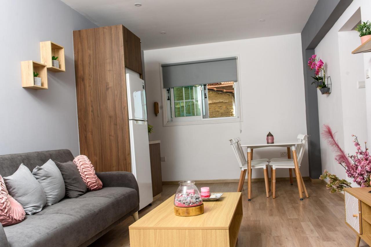 Valdivian Flat 18 Apartment Larnaca Ngoại thất bức ảnh
