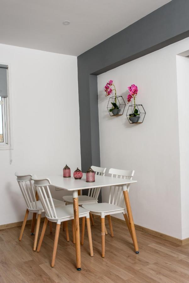 Valdivian Flat 18 Apartment Larnaca Ngoại thất bức ảnh
